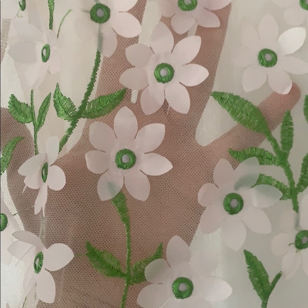 New Zara embroidered 3d flower mesh top s - Picture 5 of 5